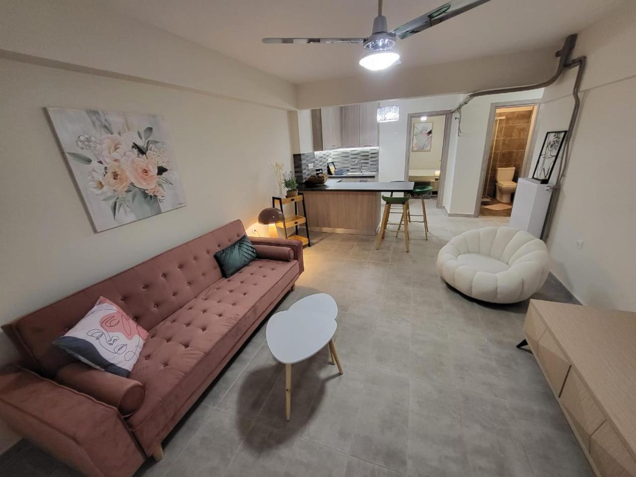 Apartment Now, Kolonaki